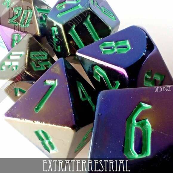 DND Dice Set -‎ Extraterrestrial - 7 Resin Dice - Fantasy RPG Tabletop Gaming - Picture 2 of 3